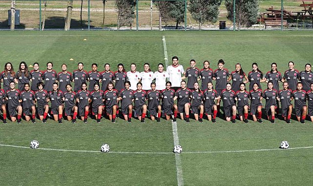 Körfezli Ravza U15 Kız Milli Takımı'nda