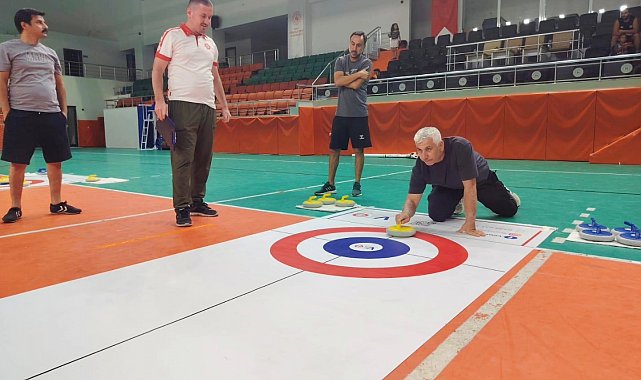 Köyceğiz'de Zafer Kupası Flor Curling turnuvası başladı