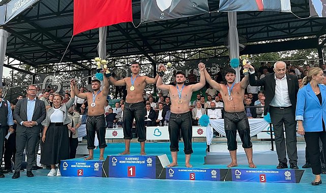 Kulalı pehlivan Türkiye Yağlı Güreş Ligi'nde şampiyon oldu