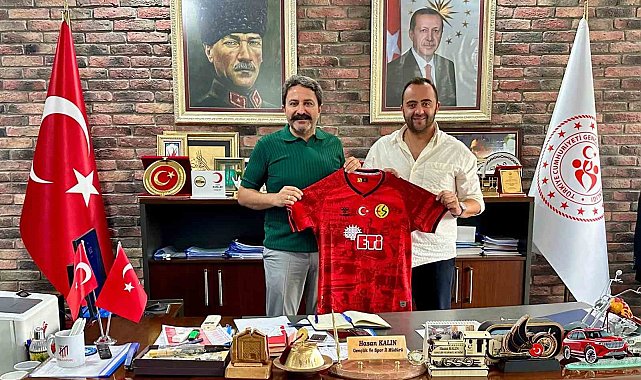 Kulüp yönetiminden Gençlik ve Spor İl Müdürü Hasan Kalın'a ziyaret