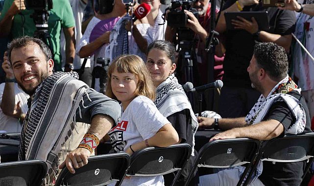 Küresel Sumud Filosu'na bağlı 20'den fazla gemi Gazze'ye insani yardım ulaştırmak için İspanya'dan yola çıktı