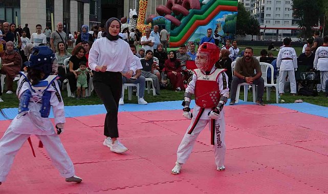 Kütahya'da ilk kez düzenlenen 'Açık Hava Taekwondo Turnuvası'na ilgi