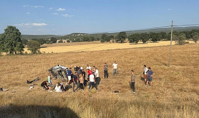 Kütahya'da otomobil tarlaya uçtu: 5 yaralı