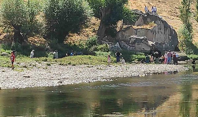 Kuzenini kurtarırken boğulma tehlikesi atlatan genç hayatını kaybetti