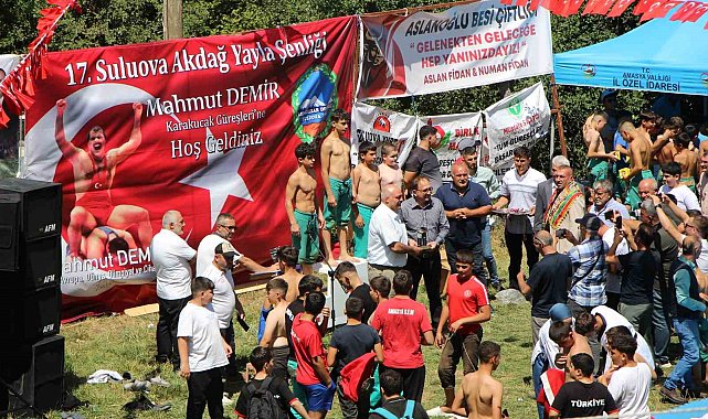 Mahmut Demir'in memleketine 'şampiyona' jesti