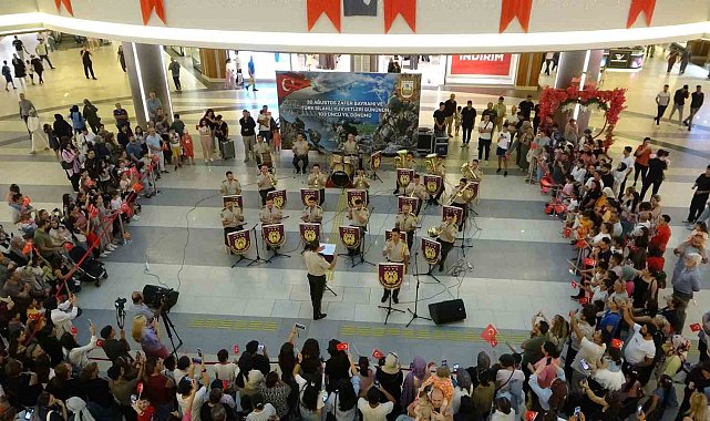 Malatya'da 30 Ağustos Zafer Bayramı konseri