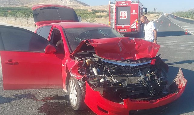 Malatya'da tır ile otomobil çarpıştı: 4 yaralı