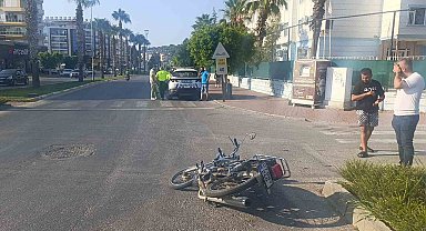 Manavgat'ta otomobil ile motosiklet çarpıştı: 1 yaralı