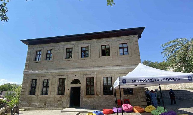 Melikgazi Belediyesi Sağlıklı Yaşam ve Farkındalık Kampı için başvurular başladı