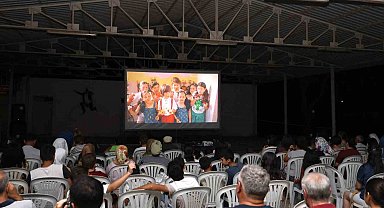 Menteşe Belediyesi açık hava sinema geceleri başladı