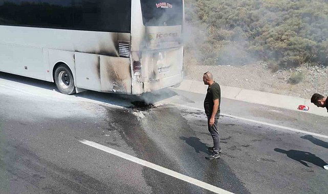 Menteşe'de yolcu otobüsünde yangın paniği