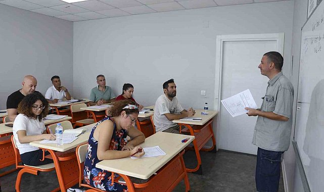 Mersin'de ücretsiz yabancı dil kursları ilgi görüyor