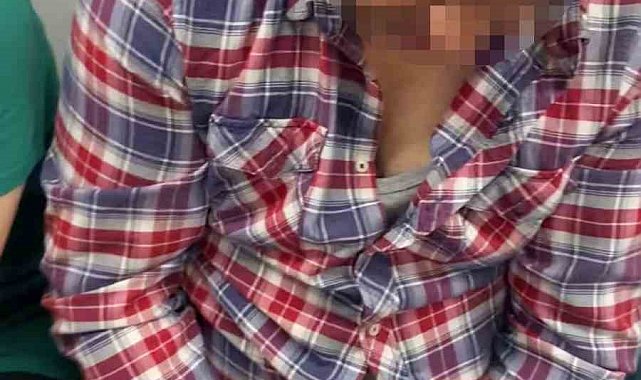 Metro'da gizlice kadınların fotoğrafını çekti: Fark edilince telefonunu kırdı