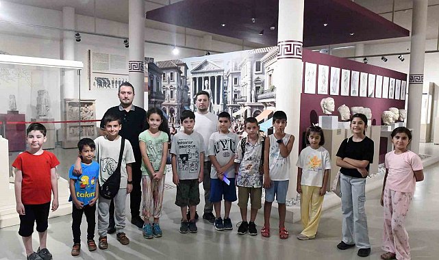 Minik arkeologlar müzeleri keşfediyor