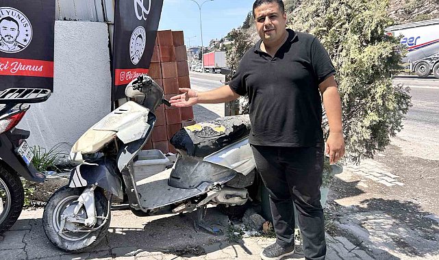 Motoru çalamayınca hız göstergesini çalan hırsız kamerada