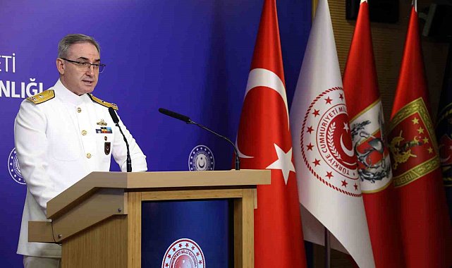 MSB Kaynakları: "Harp Okulları Mezuniyet Töreni Cumhurbaşkanımızın yurt dışına seyahati nedeniyle ortak bir törenle Kara Harp Okulu'nda icra edilecektir"