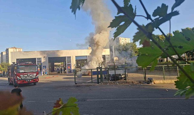 Muayeneden geçmeyen otomobilini yaktı