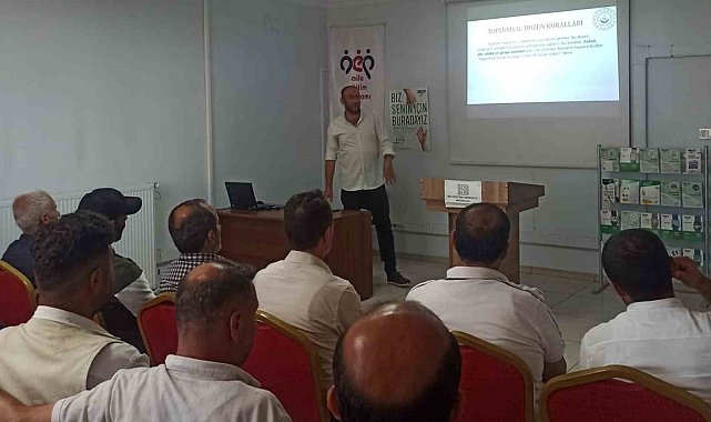 Muş'ta denetimli serbestlik yükümlülerine "Toplumsal Hukuk Kuralları" eğitimi verildi