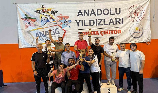 Muşlu karatecilerden büyük başarı