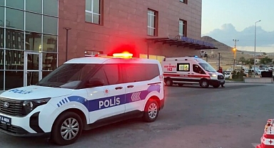 Niğde’de Oto Galerisine Silahlı Saldırı: 8 Yaşındaki Çocuk Ağır Yaralandı