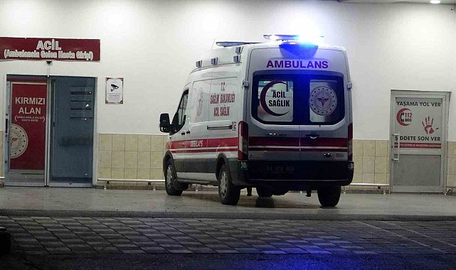 Otomobil ile çapa motoru çarpıştı: 1'i ağır 3 yaralı
