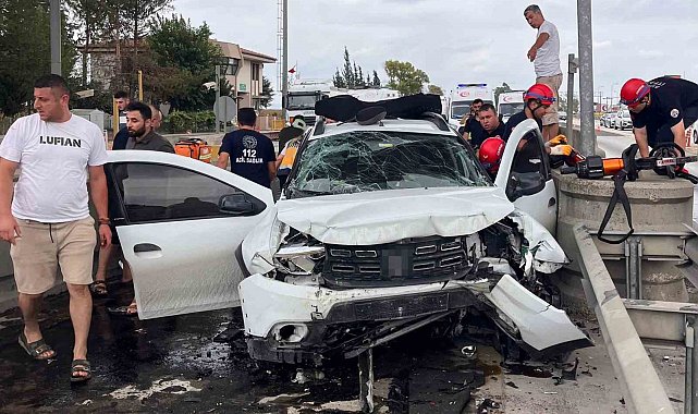 Otoyol gişesinde feci kaza: 1 ölü, 4 yaralı