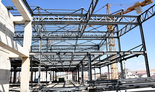 Patnos AVM'de çalışmalar hızlandı