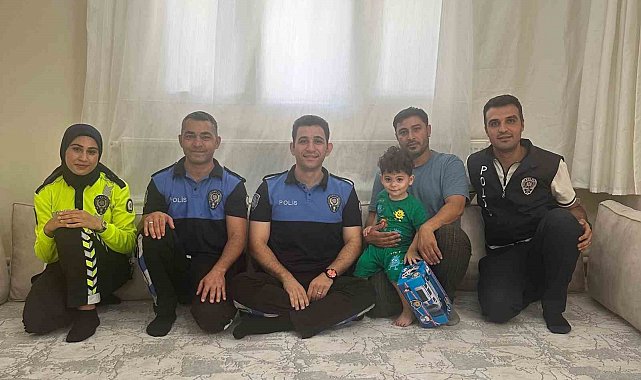 Polisler otomobilin çarptığı çocuğu unutmadı