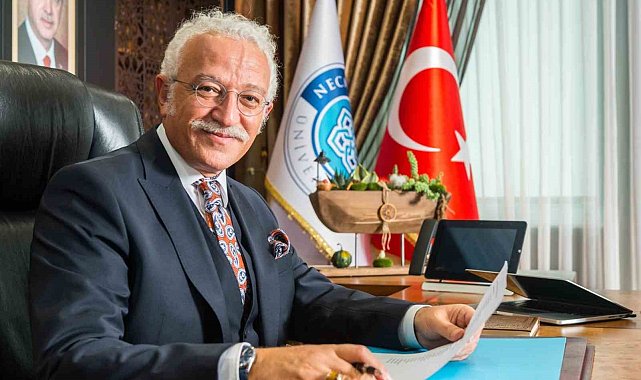Rektör Prof. Dr. Cem Zorlu: "Hayallerinize giden yolda yanınızdayız"