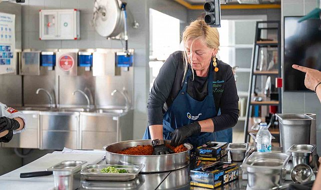 Romanyalı ve Türk şefler İstanbul'da gastronomi için buluştu