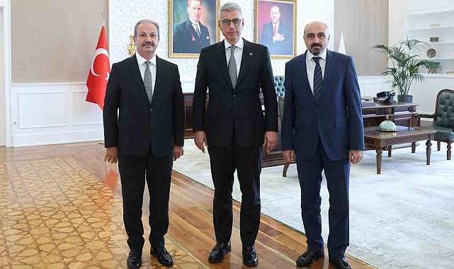 Sağlık-Sen, toplu sözleşme ile ilgili Sağlık Bakanı Memişoğlu'nu ziyaret etti