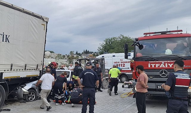 Samsun'da otomobil tırın altına girdi: 1 ölü, 3 yaralı