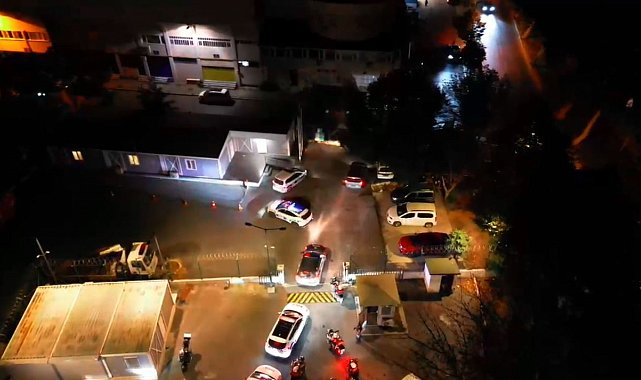 Sarıyer'de polis ekiplerinden sokaklarda 'Akşam Sürprizi'