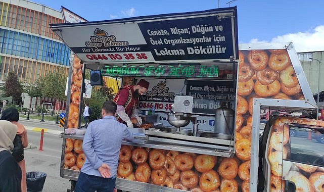 Şehrin ve Sokakların Geleneksel Lezzeti: Hayır Lokması