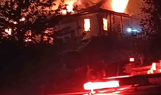 Şile'de alkollü şahıs kaldığı evi yaktı