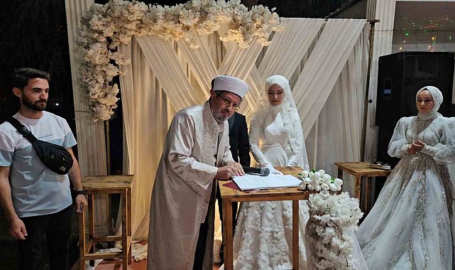 Sındırgı'da ilk müftülük nikahı gerçekleşti