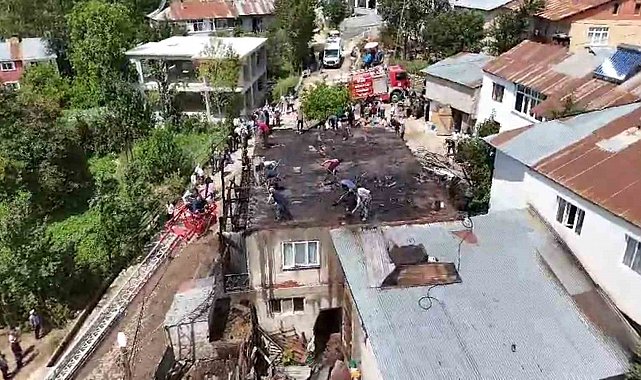 Şiran'da çatı yangını korkuttu