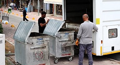 Söğüt'te temiz çevre için konteynerler dezenfekte ediliyor