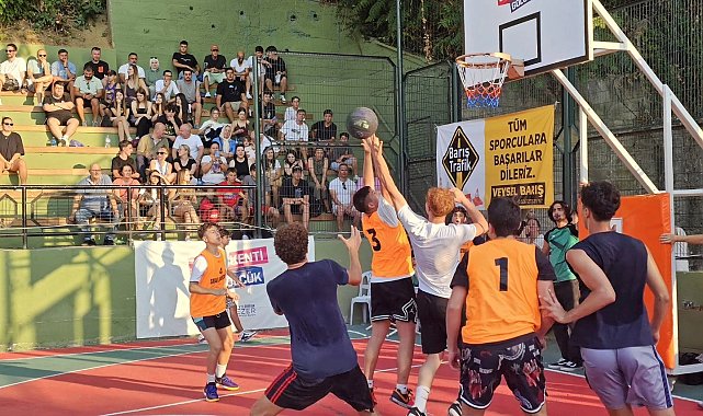 Sokak basketbolu turnuvası sona erdi