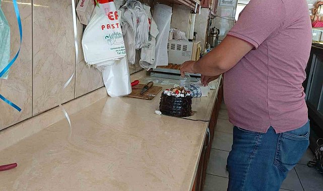 Söke'de pastanelerden numuneler alındı