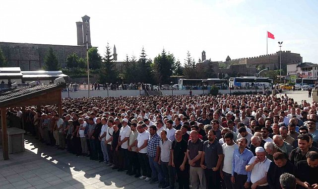 Taner Şancı ve Zafer Lömenler son yolculuğuna dualarla uğurlandı