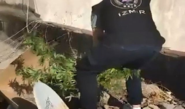 Tarihi Kemeraltı Çarşısı'nda uyuşturucu operasyonu: 3 gözaltı