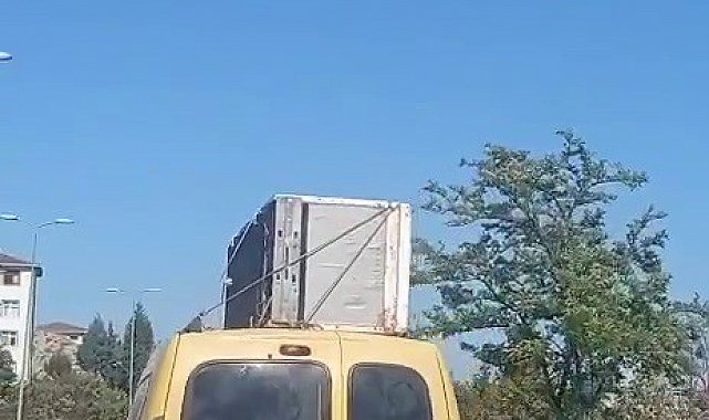 Tavanında buzdolabı taşıyan araca 2 bin 72 TL para cezası kesildi