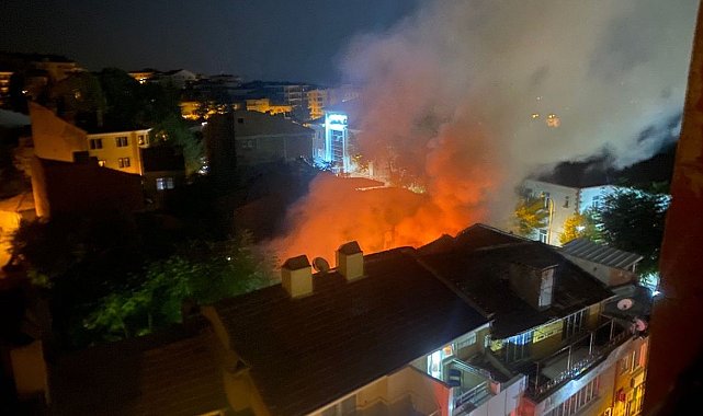 Tavşanlı'da kuaför dükkanında yangın