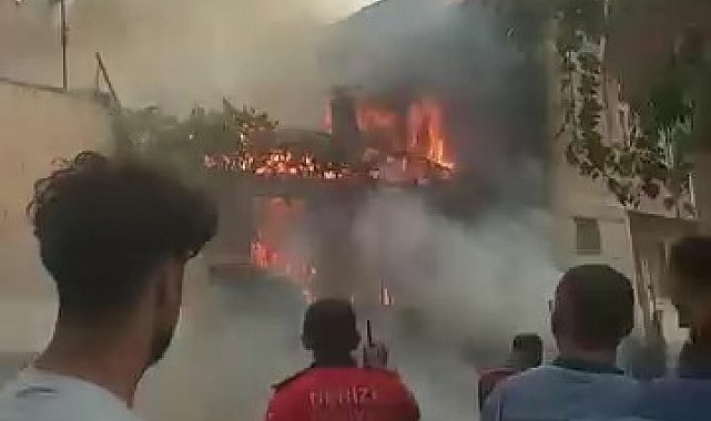 Tek katlı evde çıkan yangın mahalleliyi korkuttu