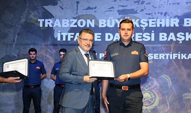 Trabzon'da yeni itfaiyeciler törenle göreve başladı