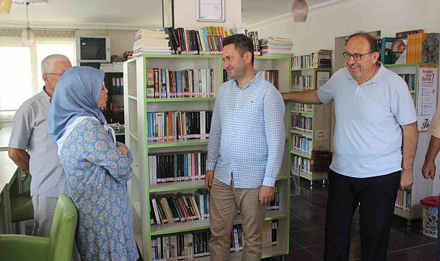 Türkeli'de bir vatandaş okuma sevgisiyle takdir topladı