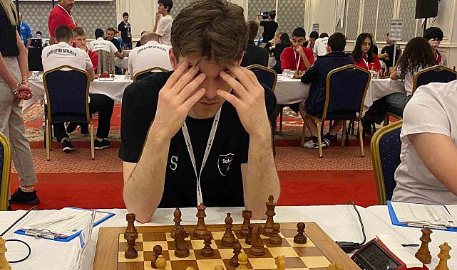 Türkiye İş Bankası Satranç Süper Ligi'nde şampiyonluk mücadelesi devam ediyor