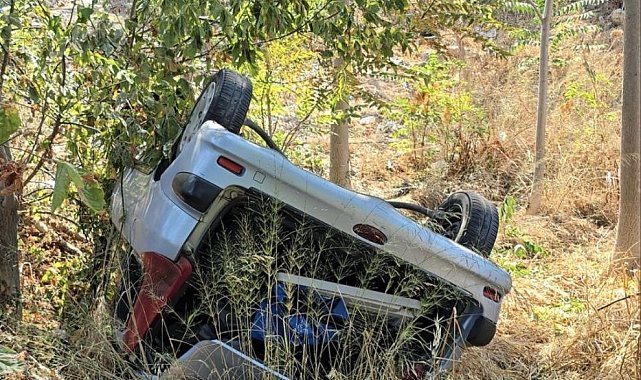 Uçuruma yuvarlanan otomobil sürücüsü yaralandı