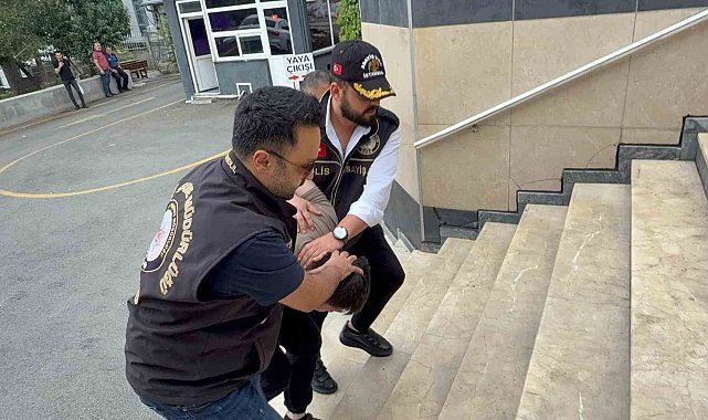 Ümraniye'de karısının boğazını keserek öldüren saldırgan emniyete getirildi